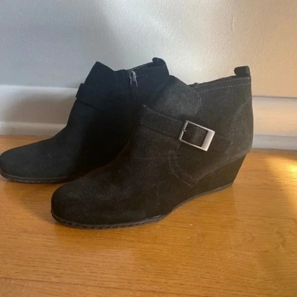 Franco Sarto Black Suede Wedge Booties - Picture 16 of 16